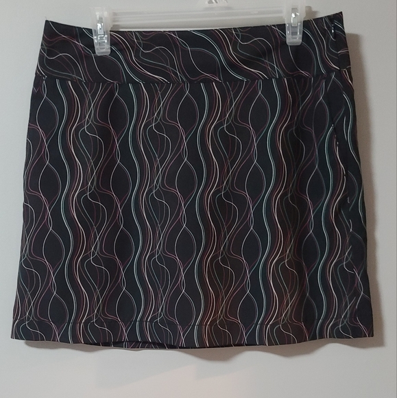 2 Golf skorts.  1st one is a Gordon Cooper 2nd one is Cutter & Buck. - Picture 2 of 2